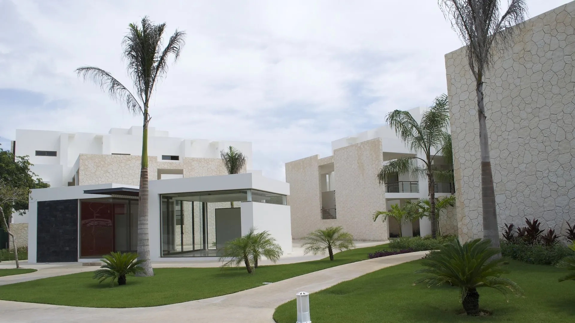 Bahia Principe Vacation Rentals - Quetzal Penthouse Akumal Hotel